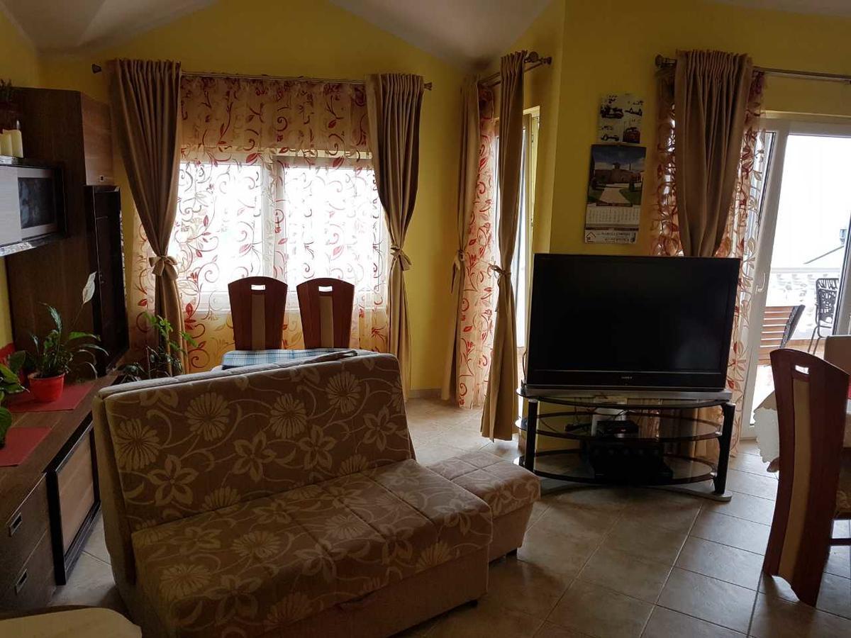 Porodicni Apartman Херцег-Нови Экстерьер фото